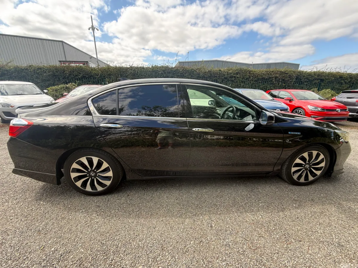 Honda Accord Saloon, Petrol Hybrid, 2015, Black