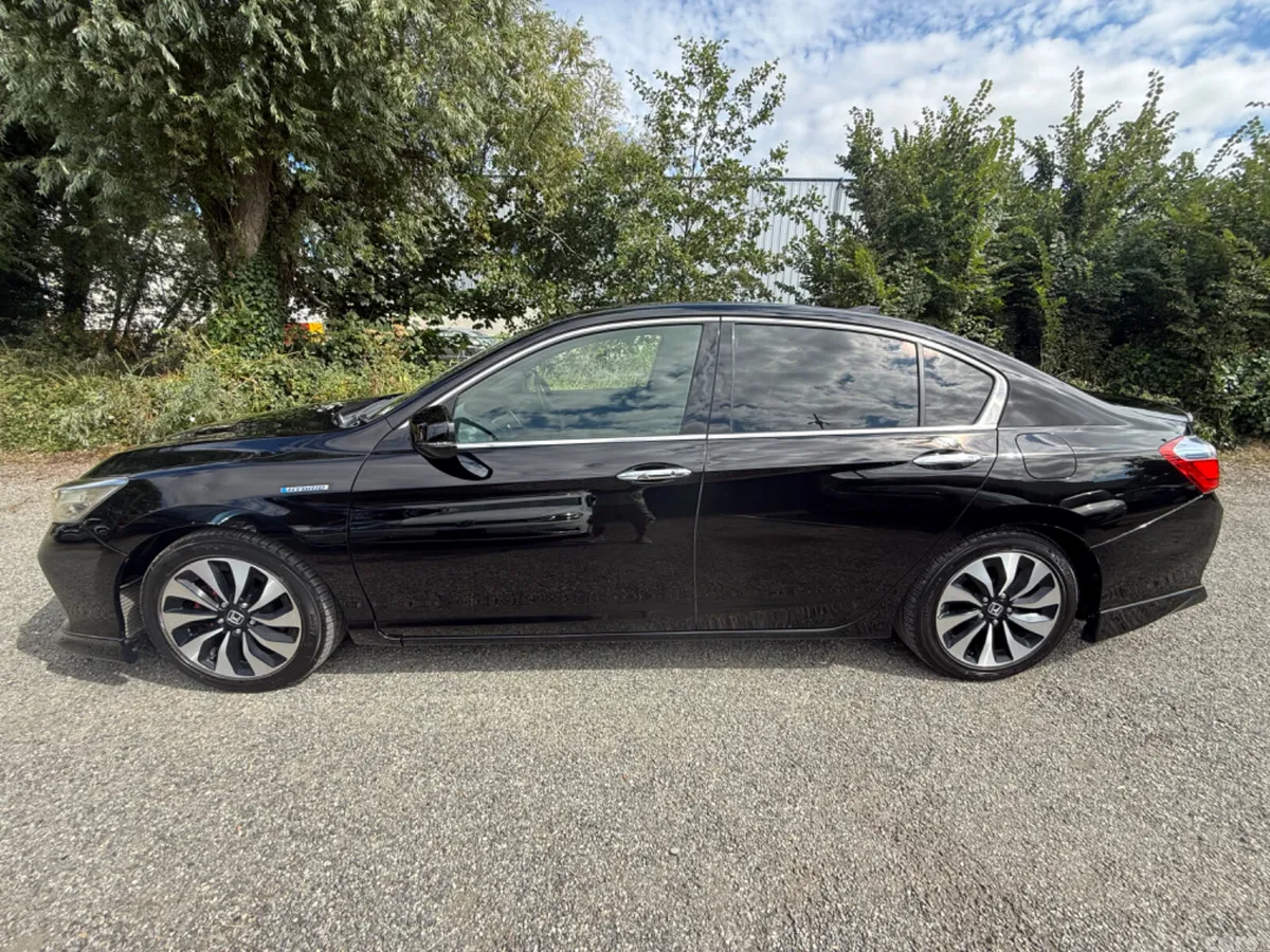 Honda Accord Saloon, Petrol Hybrid, 2015, Black