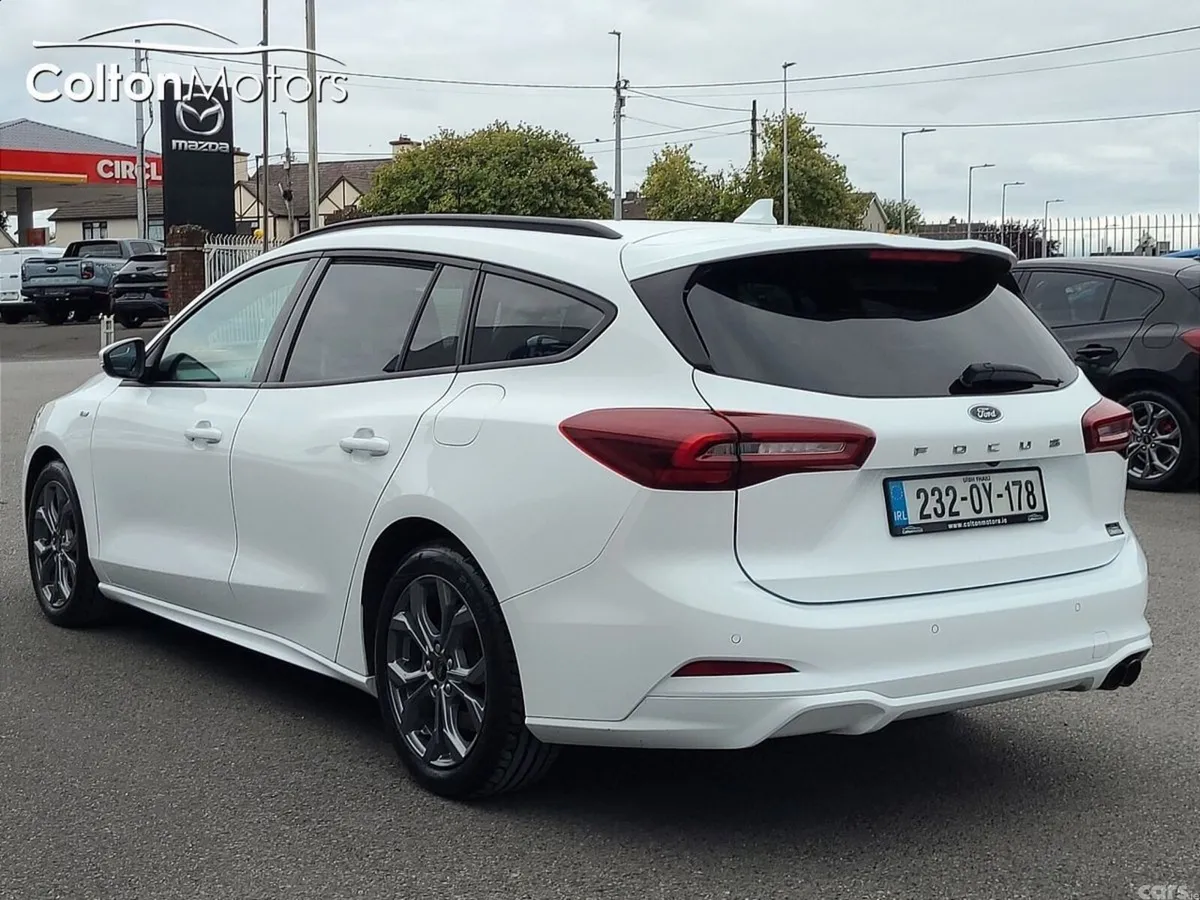 Ford Focus Estate, Petrol, 2023, White