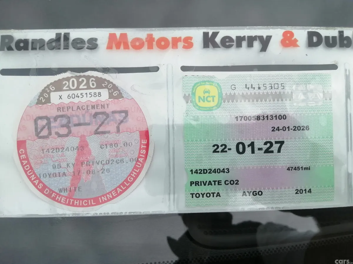 Toyota Aygo Hatchback, Petrol, 2014, White