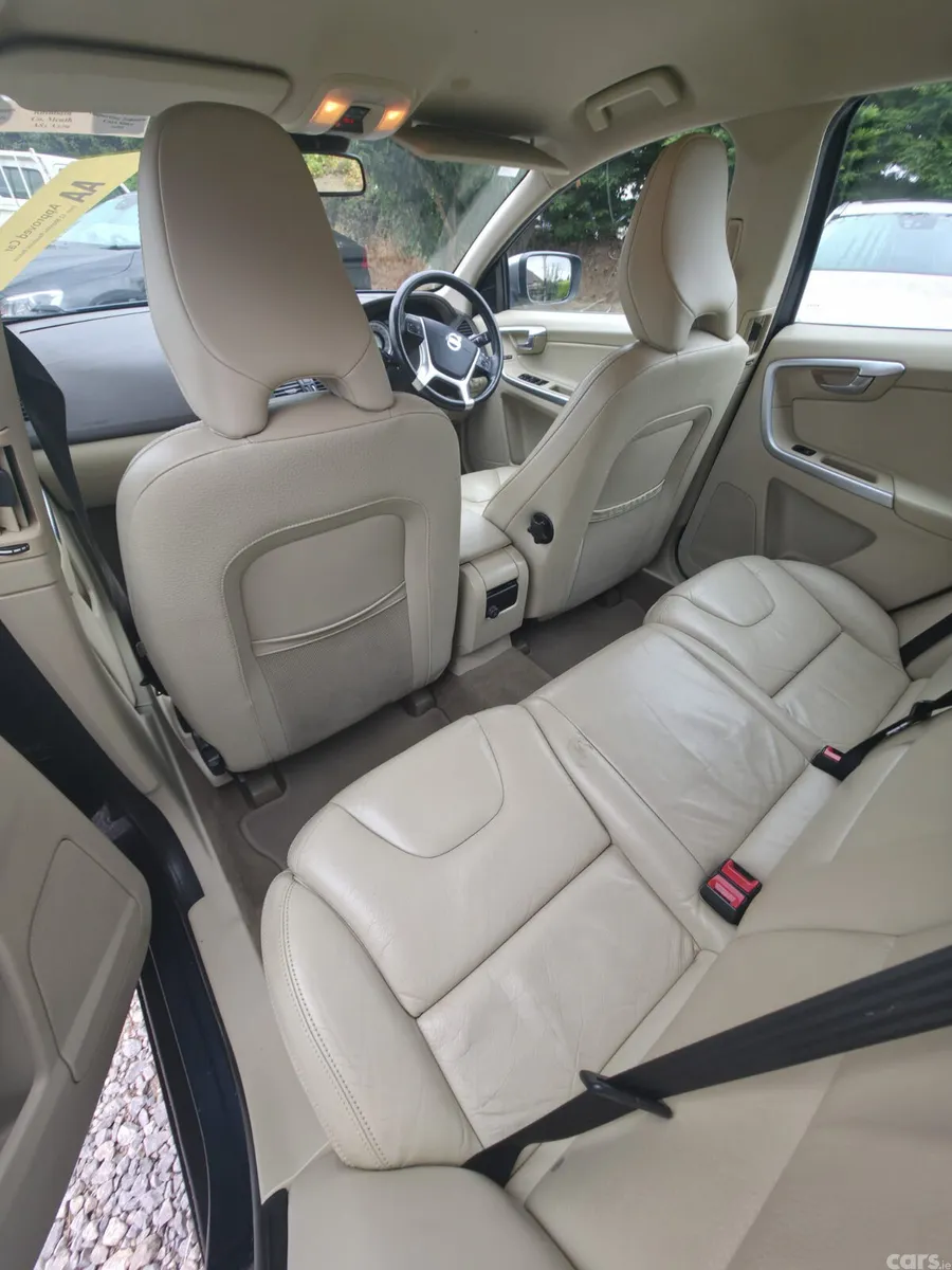 Volvo XC60 SUV, Diesel, 2011, Blue