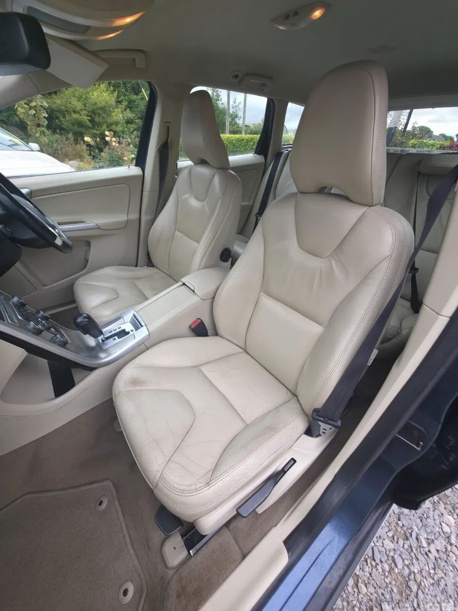 Volvo XC60 SUV, Diesel, 2011, Blue