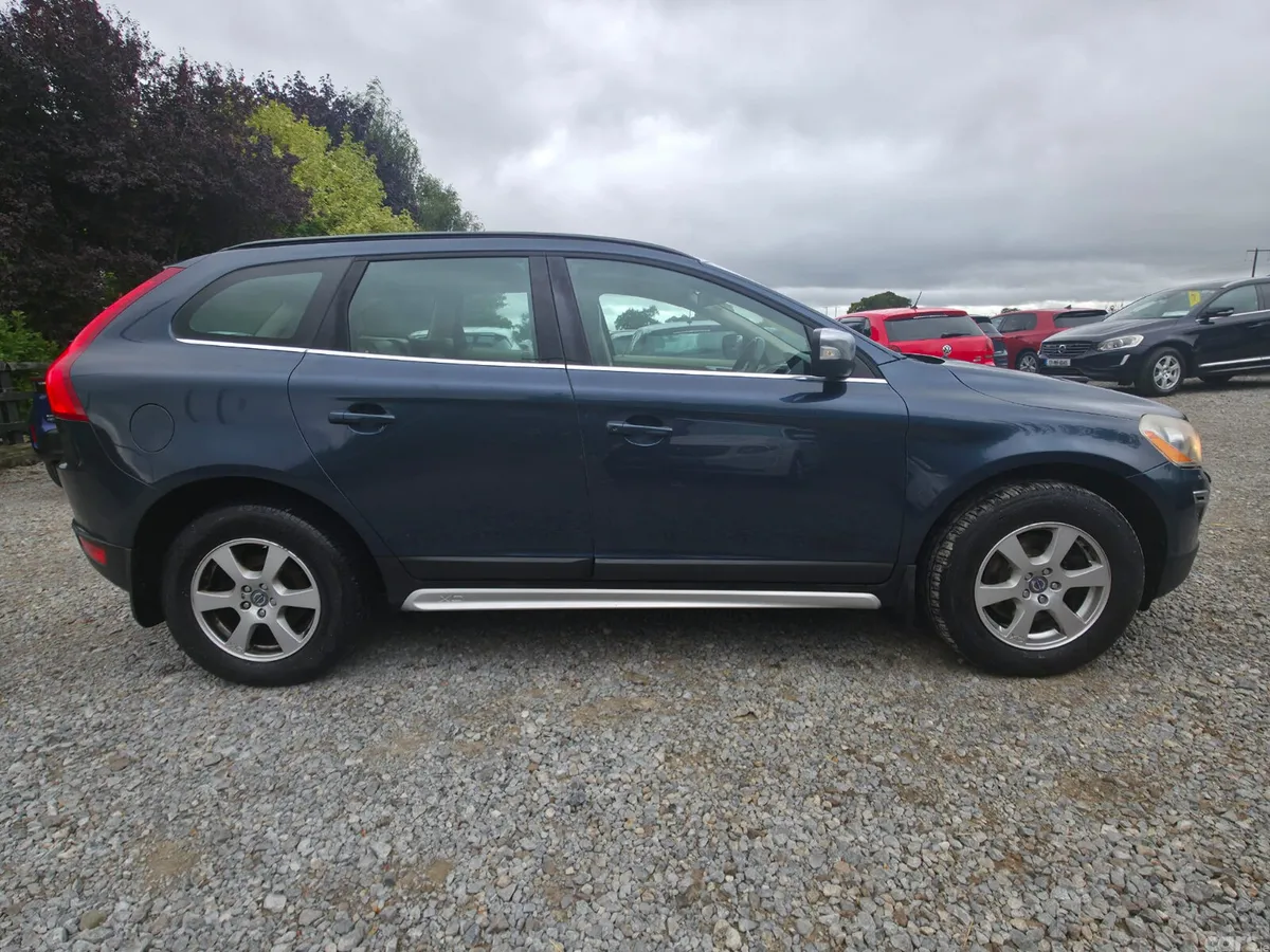 Volvo XC60 SUV, Diesel, 2011, Blue