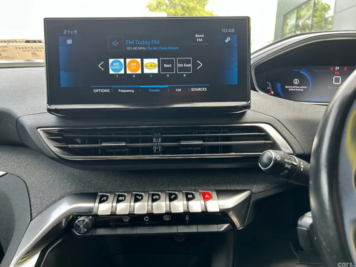 Peugeot 3008 MPV, Diesel, 2023, Grey