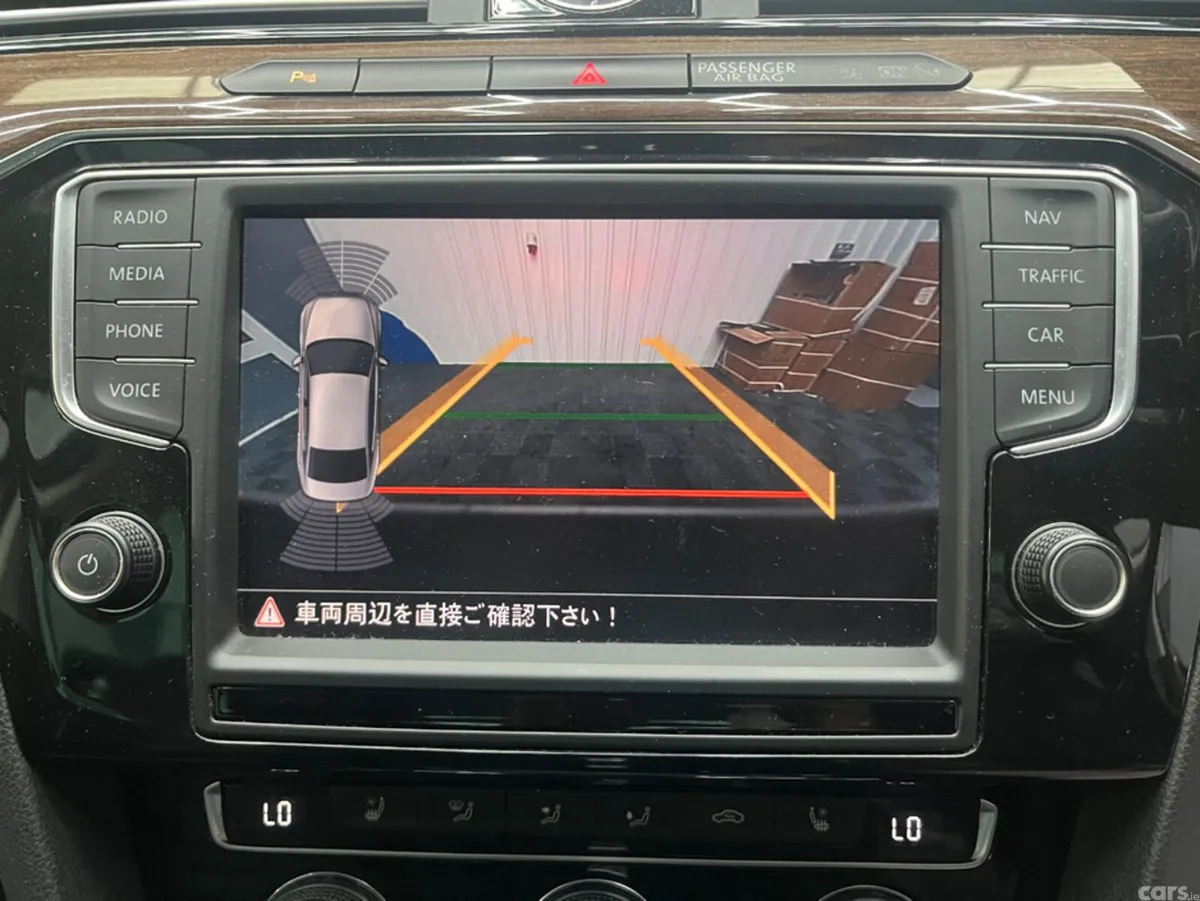 Volkswagen Passat Saloon, Petrol, 2016, Grey