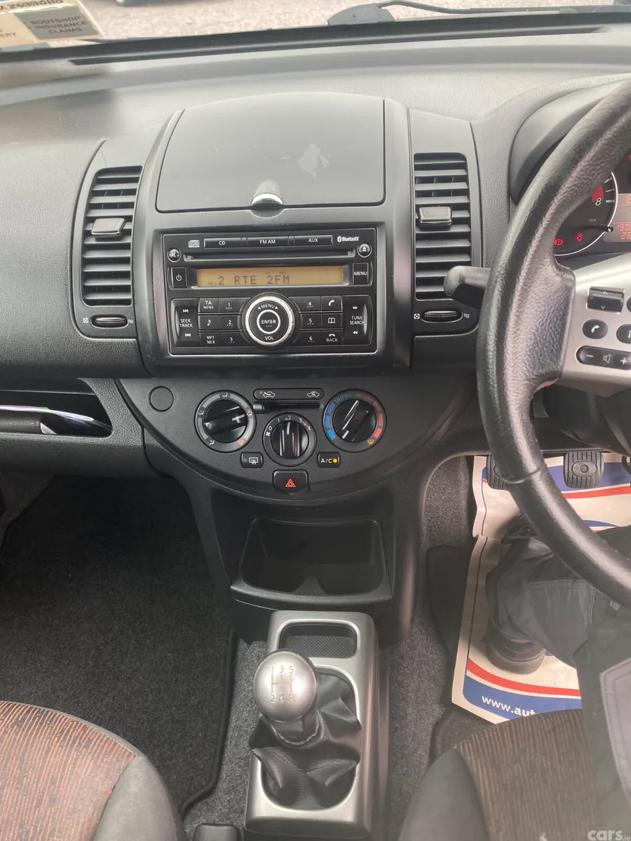 Nissan Note MPV, Petrol, 2010, Silver