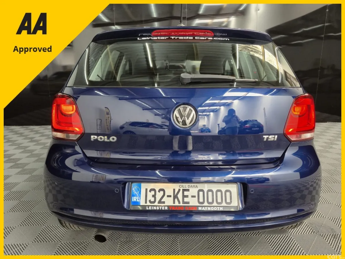 Volkswagen Polo Hatchback, Petrol, 2013, Blue