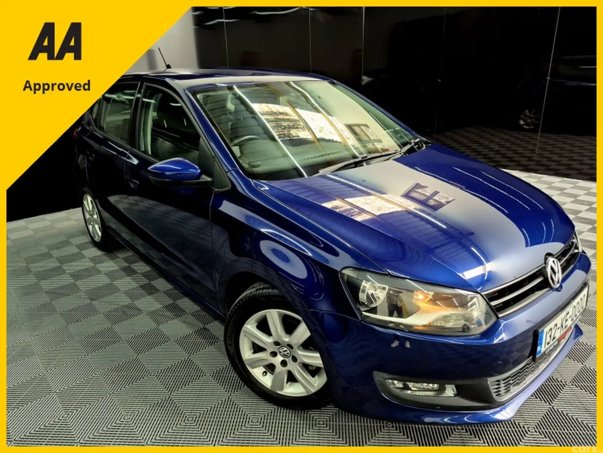 Volkswagen Polo Hatchback, Petrol, 2013, Blue