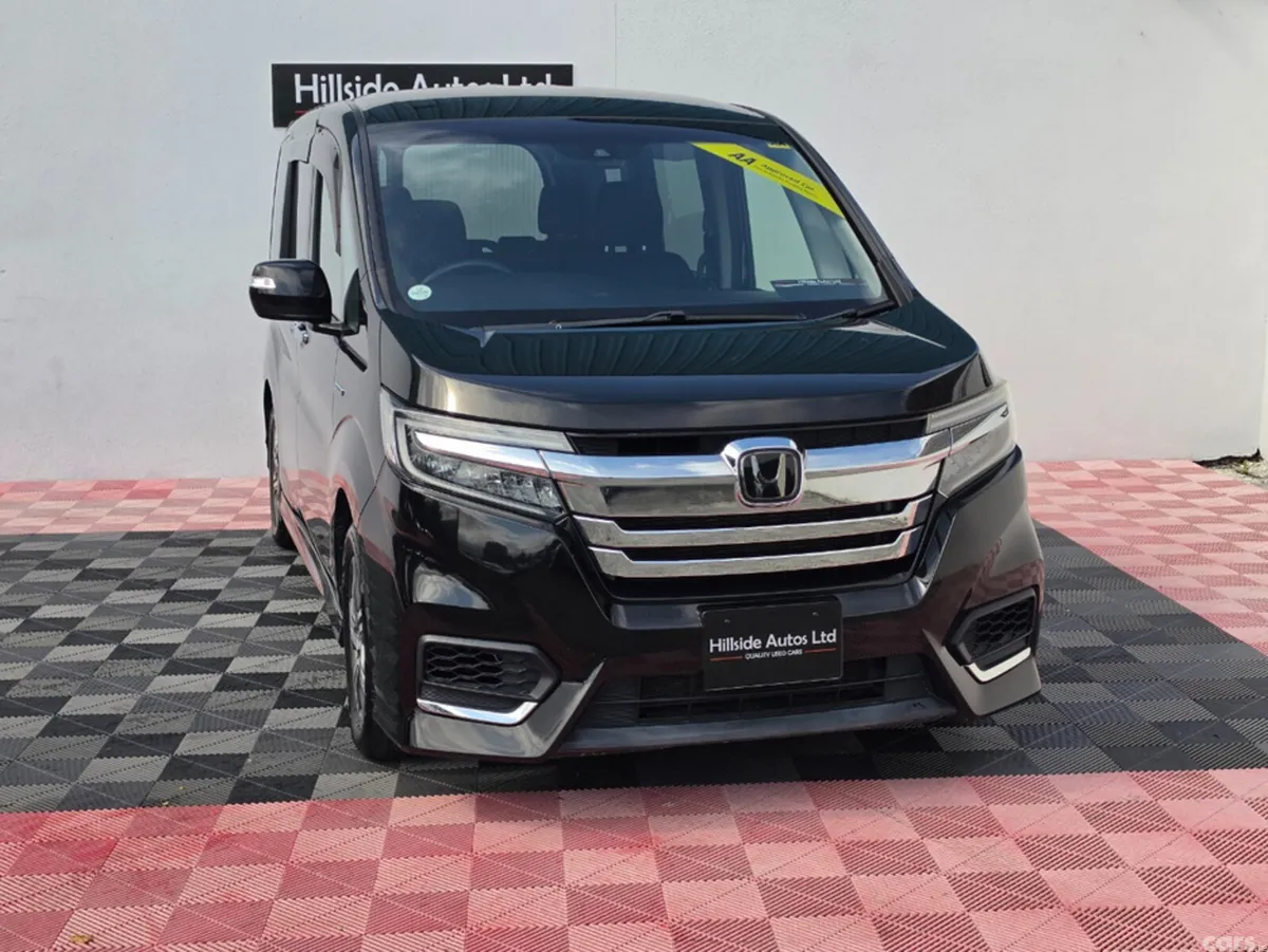 Honda Stepwagon MPV, Petrol Hybrid, 2017, Black