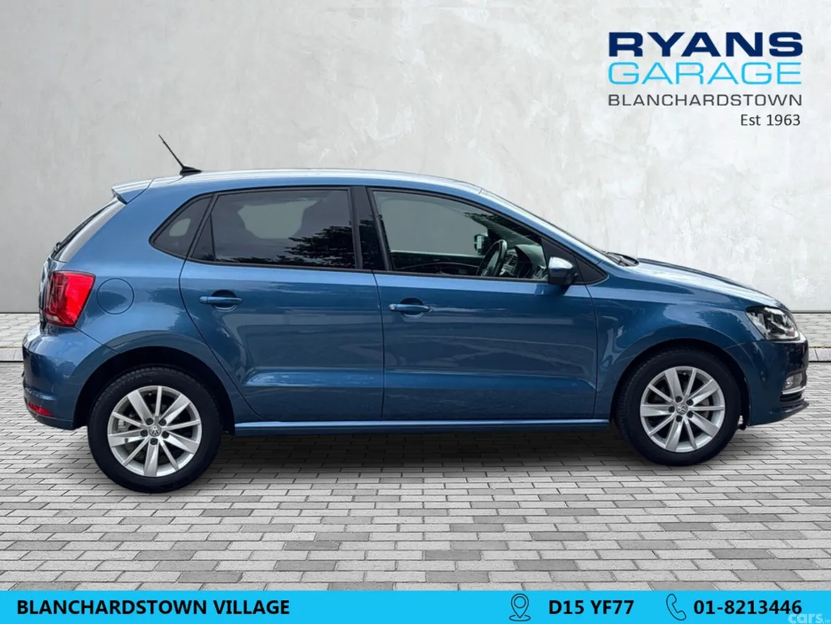 Volkswagen Polo Hatchback, Petrol, 2017, Blue
