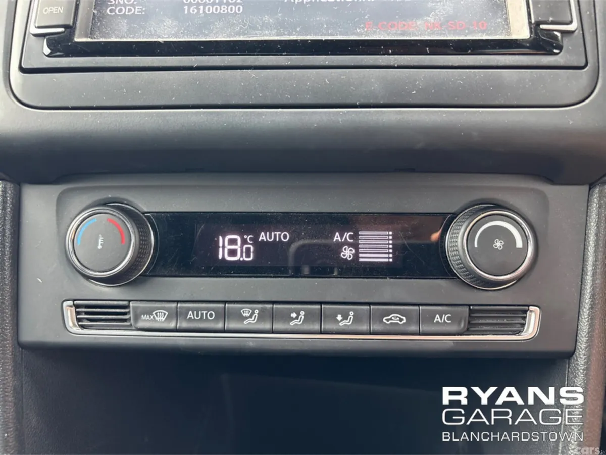 Volkswagen Polo Hatchback, Petrol, 2017, Blue