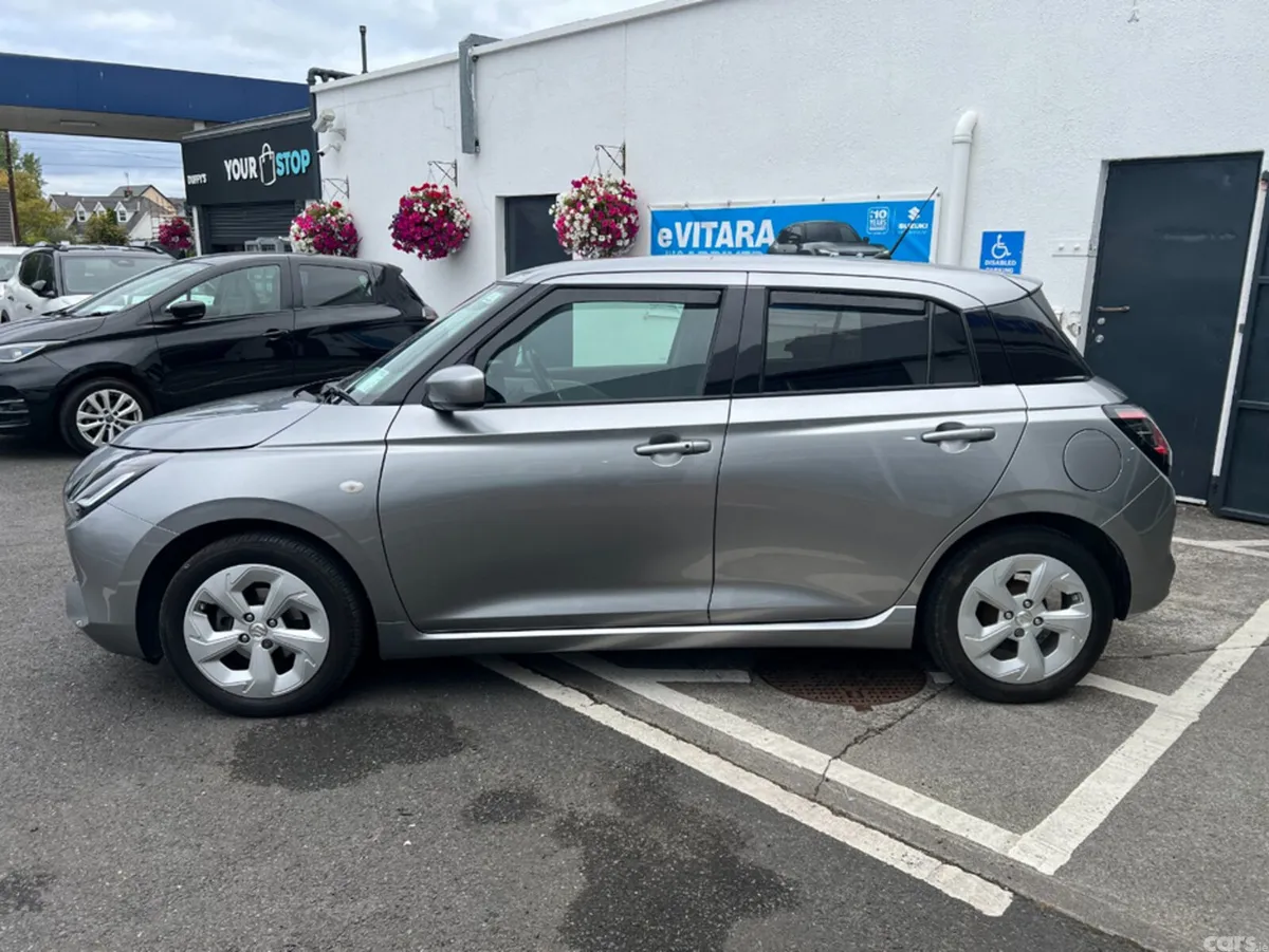 Suzuki Swift Hatchback, Petrol Hybrid, 2024, Grey