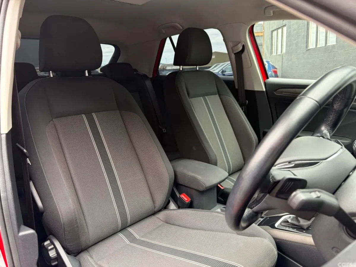 Volkswagen T-Roc SUV, Diesel, 2021, Red