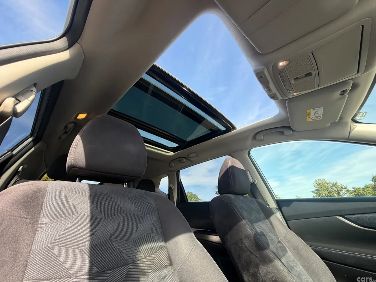 Nissan X-Trail SUV, Diesel, 2015, Silver