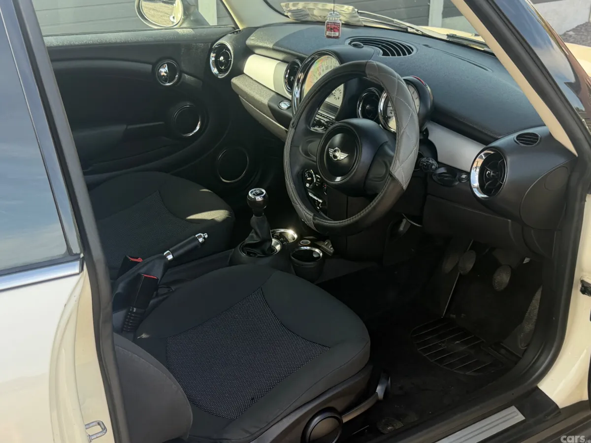 Mini One Hatchback, Diesel, 2012, White