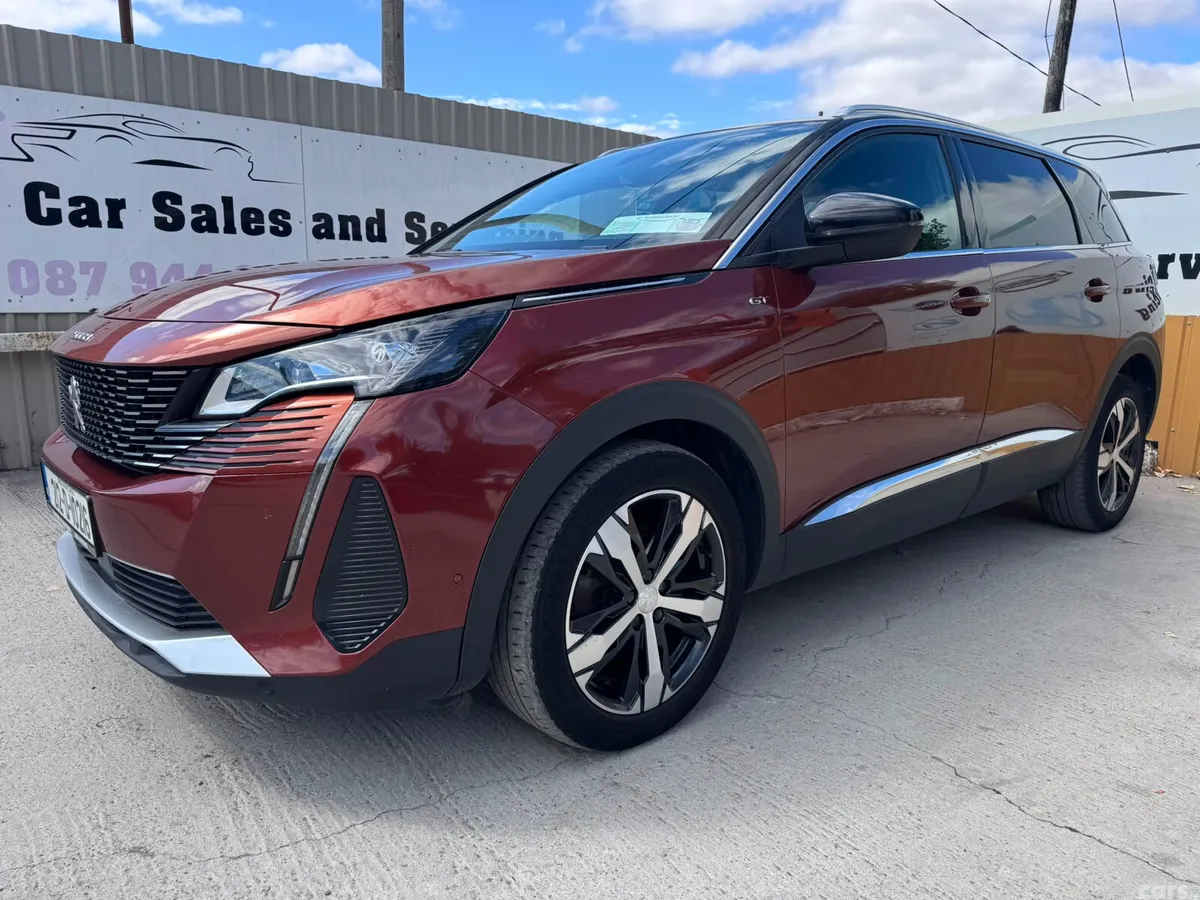 Peugeot 5008 MPV, Diesel, 2021, Brown
