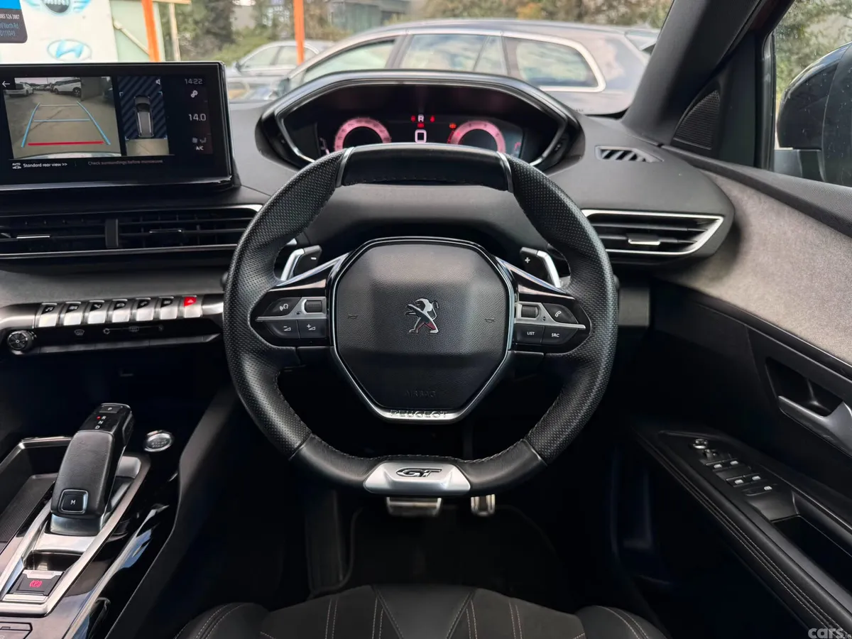 Peugeot 5008 MPV, Diesel, 2021, Brown