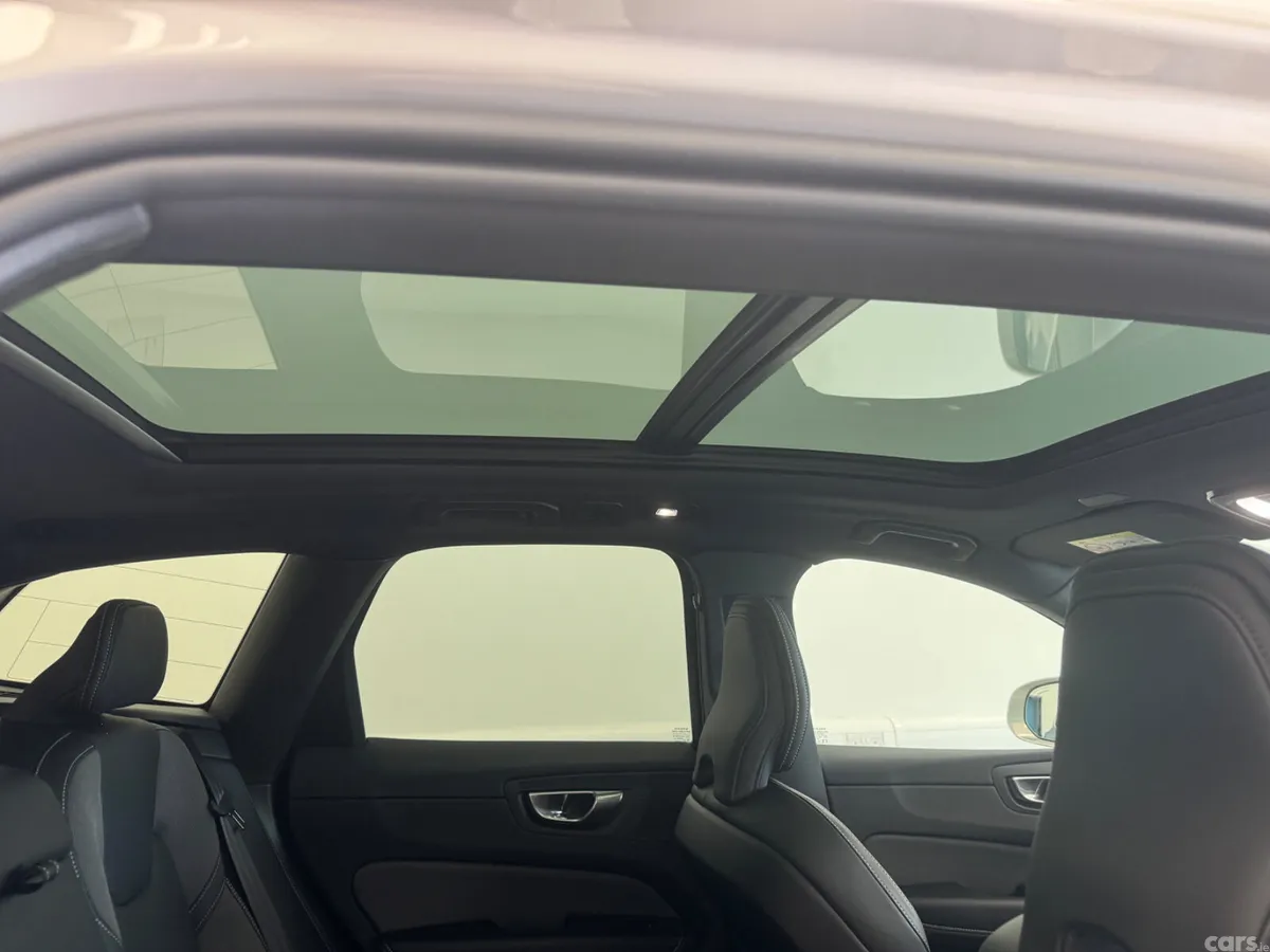 Volvo XC60 SUV, Petrol Plug-in Hybrid, 2025, Grey