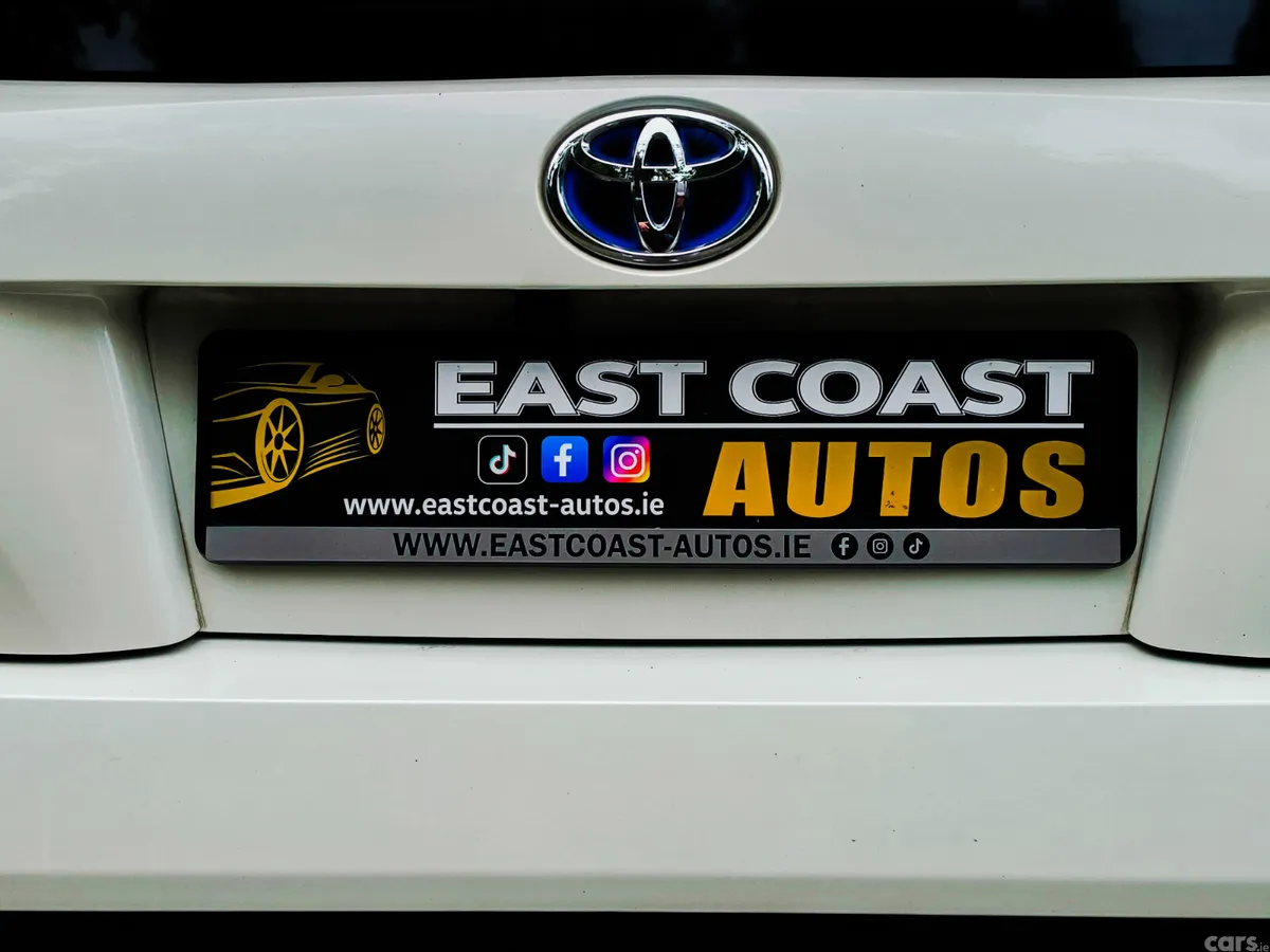 Toyota Prius Hatchback, Petrol Hybrid, 2018, Silver