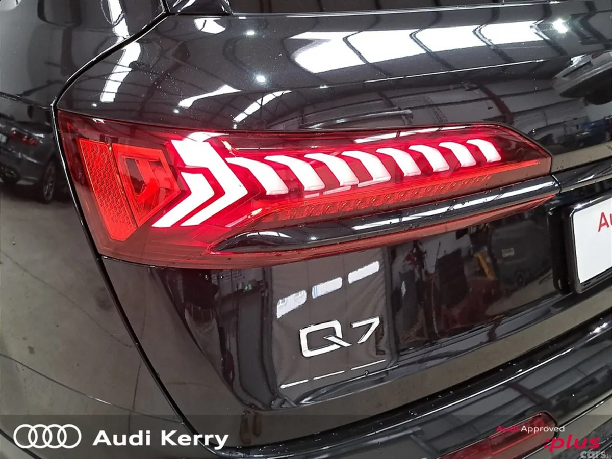 Audi Q7 SUV, Petrol Hybrid, 2023, Black