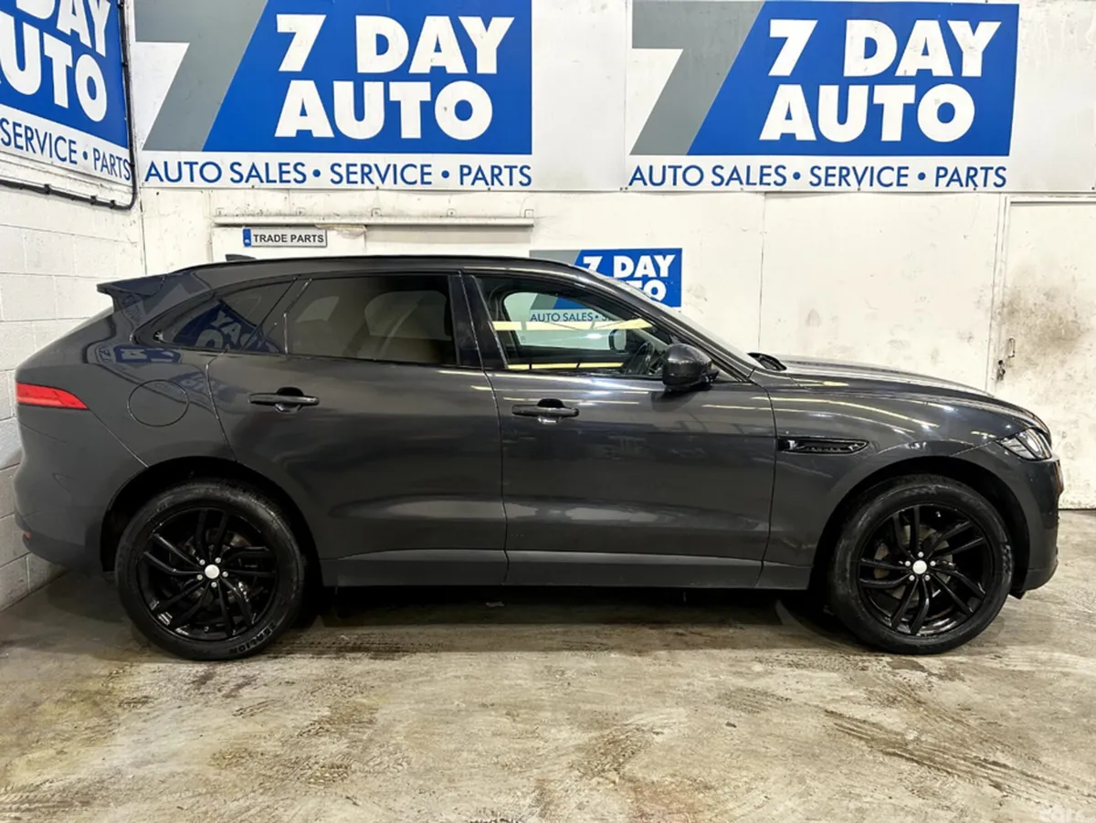 Jaguar F-Pace SUV, Diesel, 2017, Grey