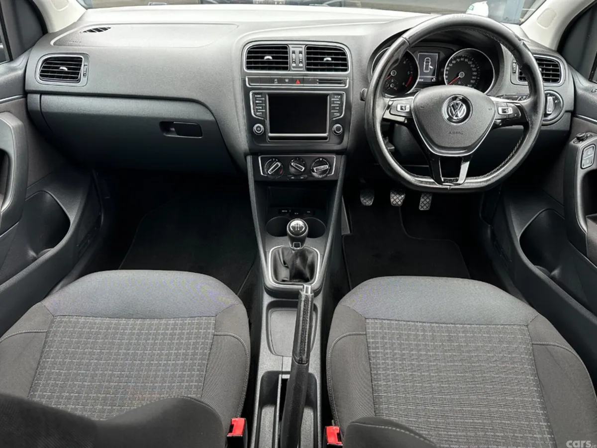 Volkswagen Polo Hatchback, Diesel, 2015, Black