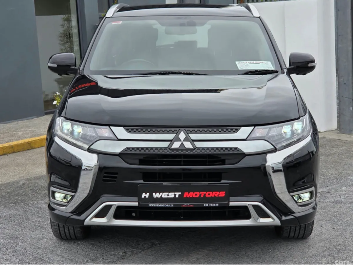 Mitsubishi Outlander Estate, Petrol Plug-in Hybrid, 2021, Black