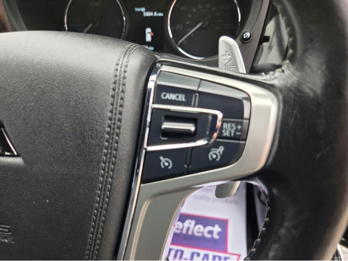 Mitsubishi Outlander Estate, Petrol Plug-in Hybrid, 2021, Black