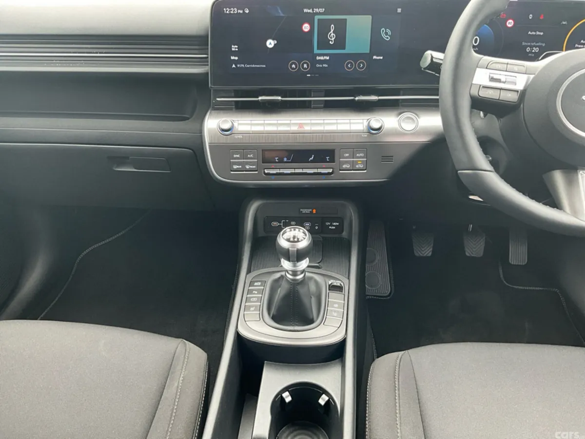 Hyundai KONA MPV, Petrol, 2025, Grey