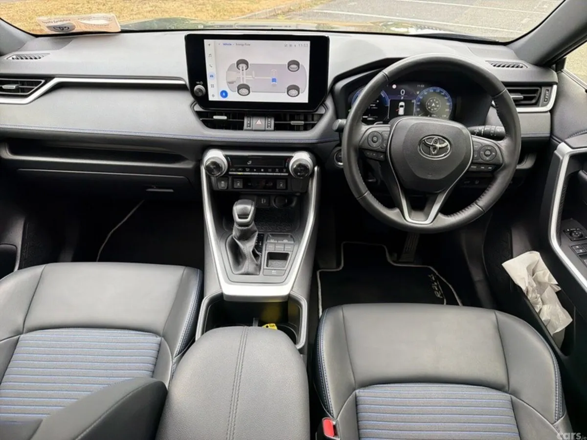 Toyota RAV4 SUV, Petrol Hybrid, 2023, Grey