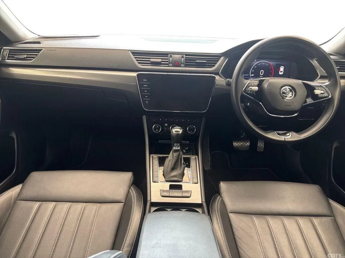 Skoda Superb Saloon, Diesel, 2023, Grey
