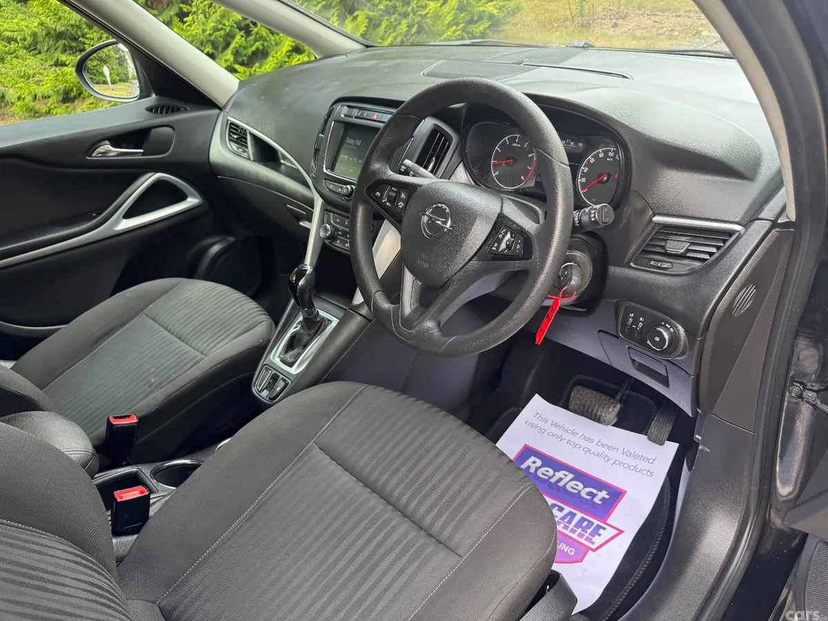 Opel Zafira MPV, Petrol, 2018, Black