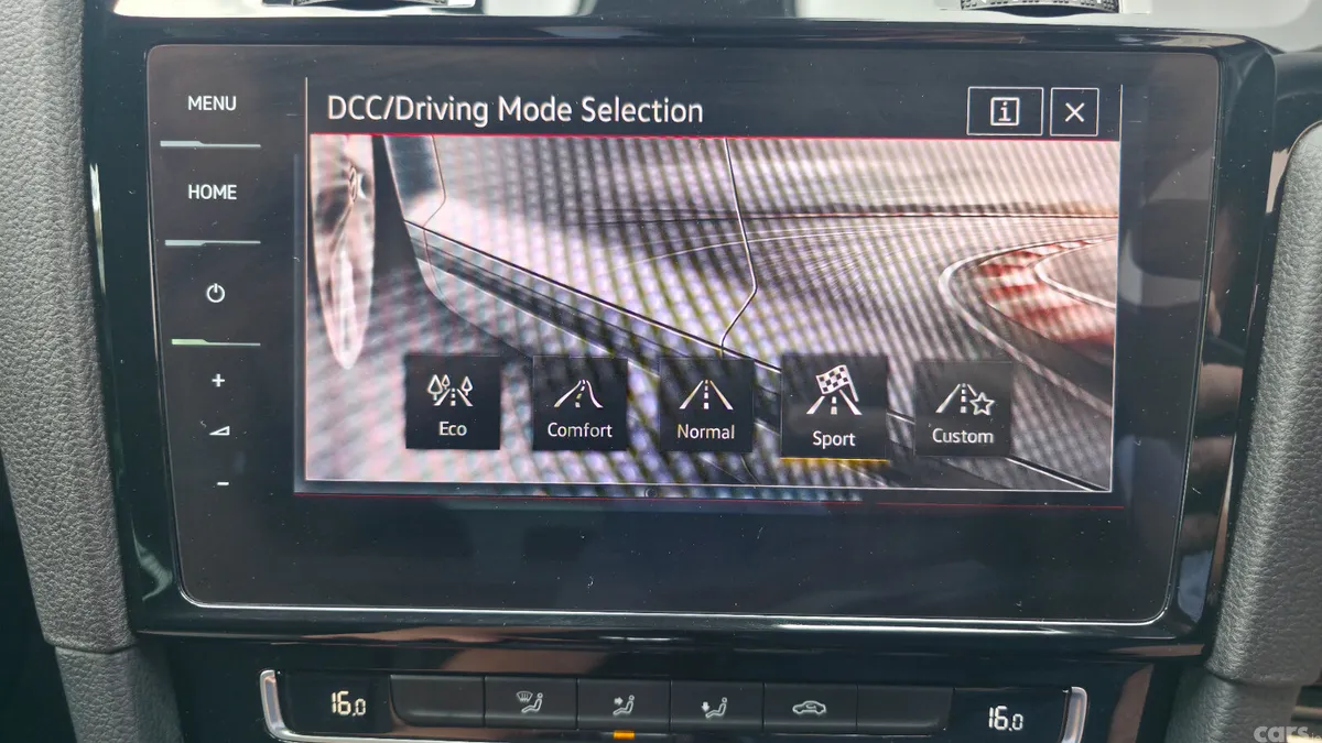 Volkswagen Golf Hatchback, Petrol, 2019, Grey