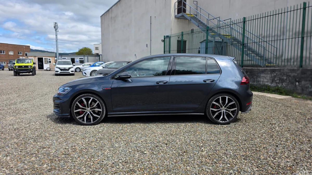 Volkswagen Golf Hatchback, Petrol, 2019, Grey