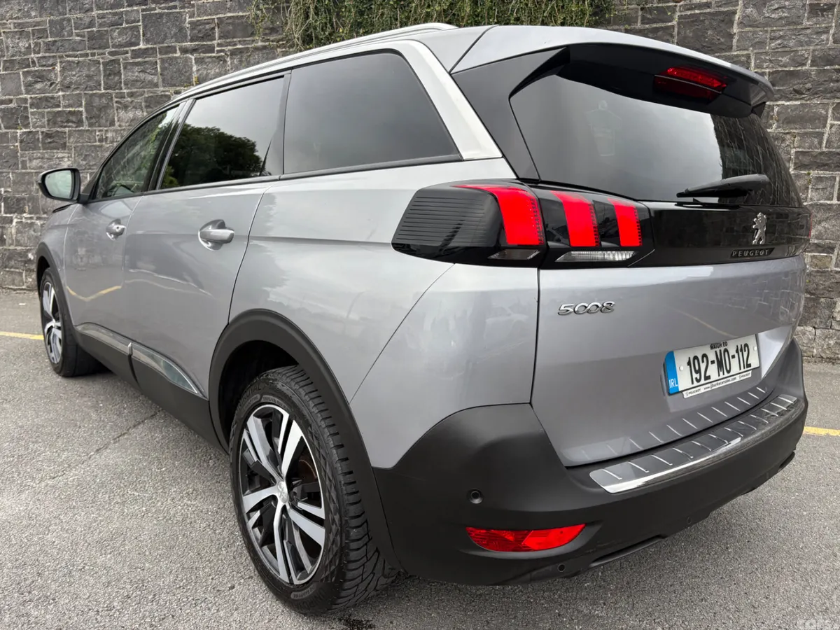 Peugeot 5008 MPV, Diesel, 2019, Grey
