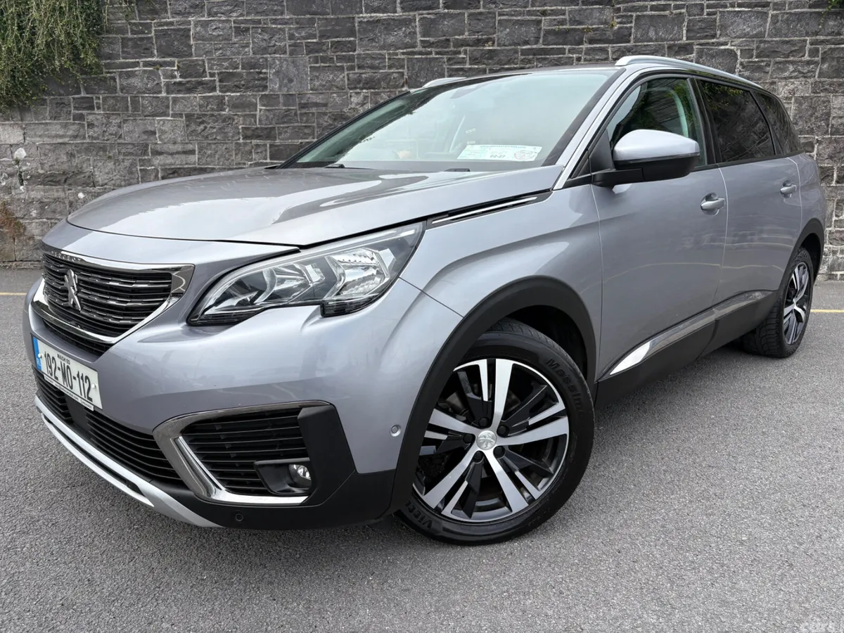 Peugeot 5008 MPV, Diesel, 2019, Grey
