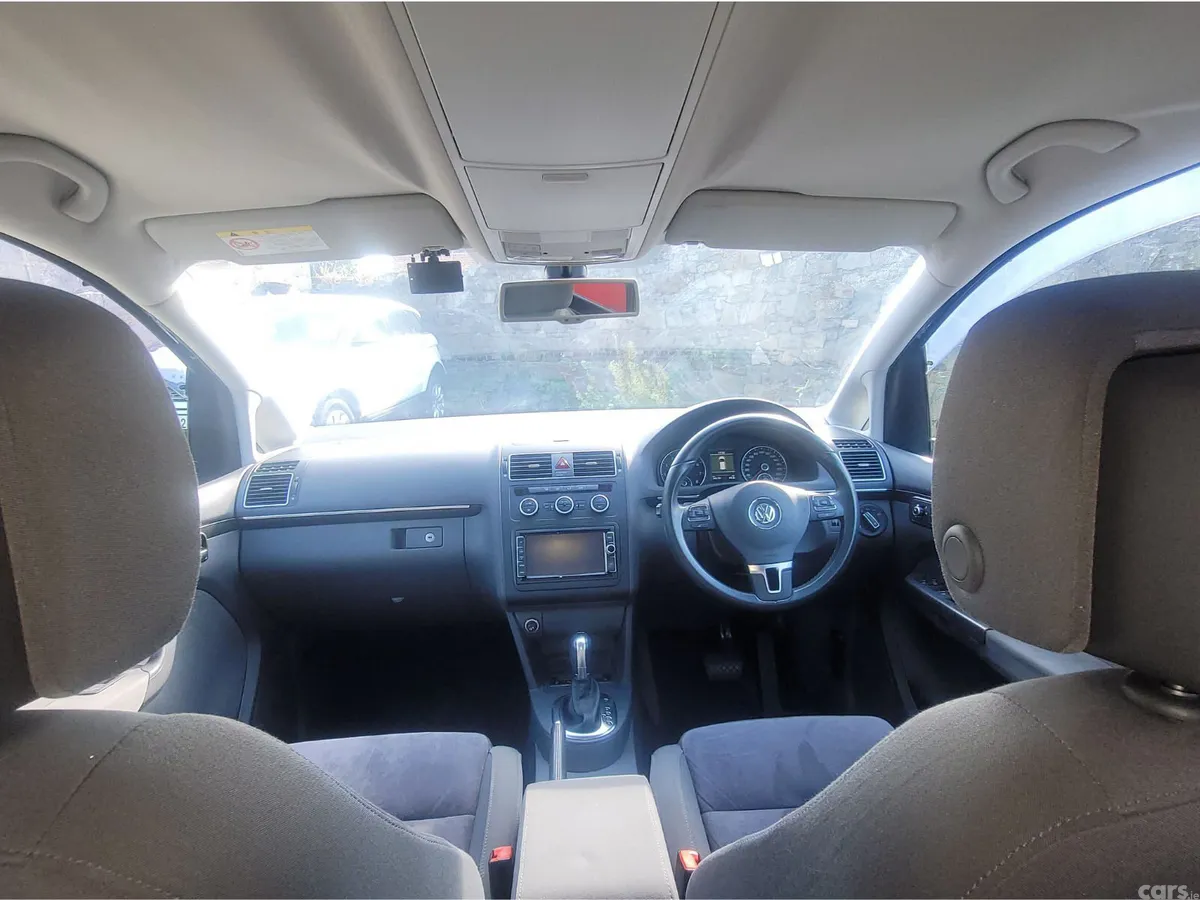 Volkswagen Touran MPV, Petrol, 2013, Black