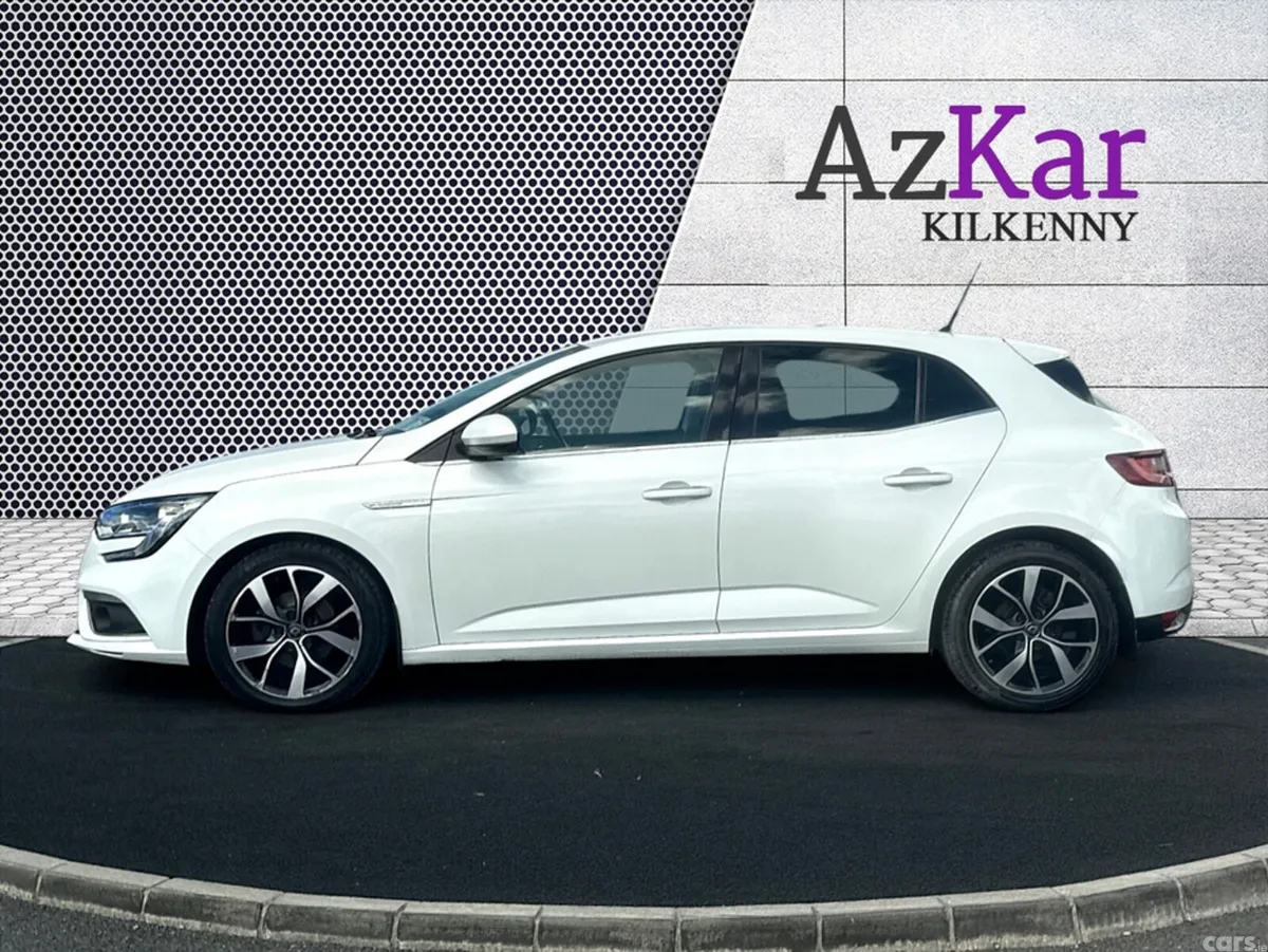 Renault Megane Hatchback, Diesel, 2019, White