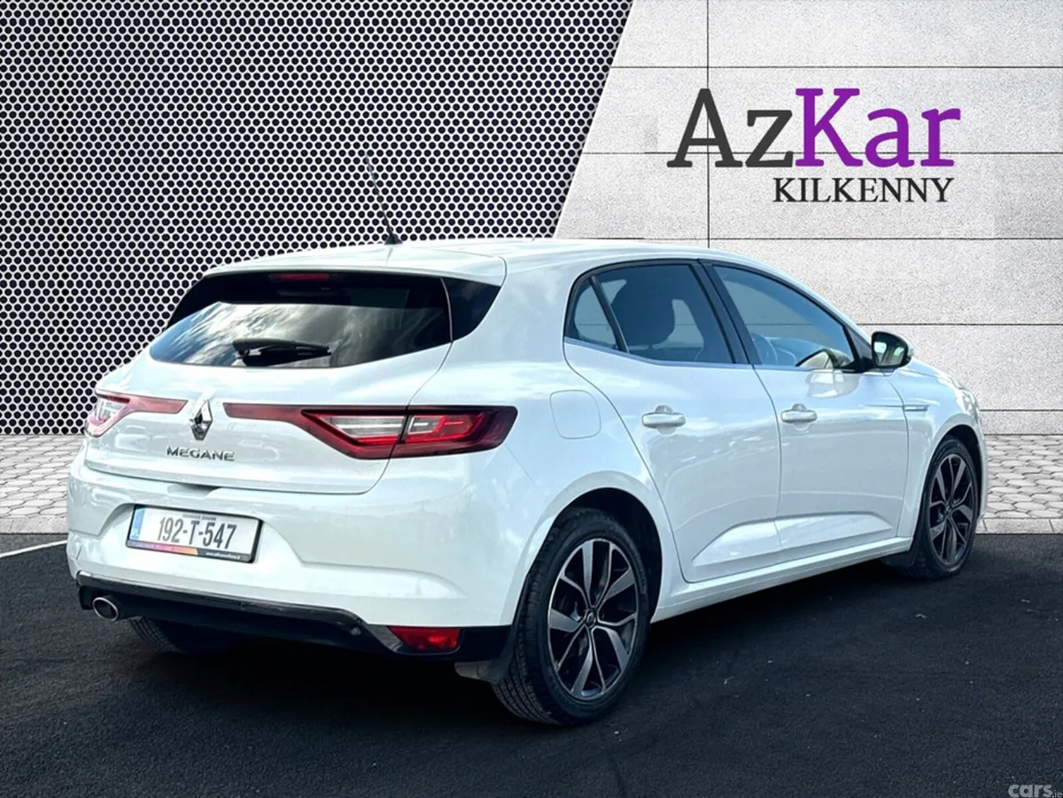 Renault Megane Hatchback, Diesel, 2019, White