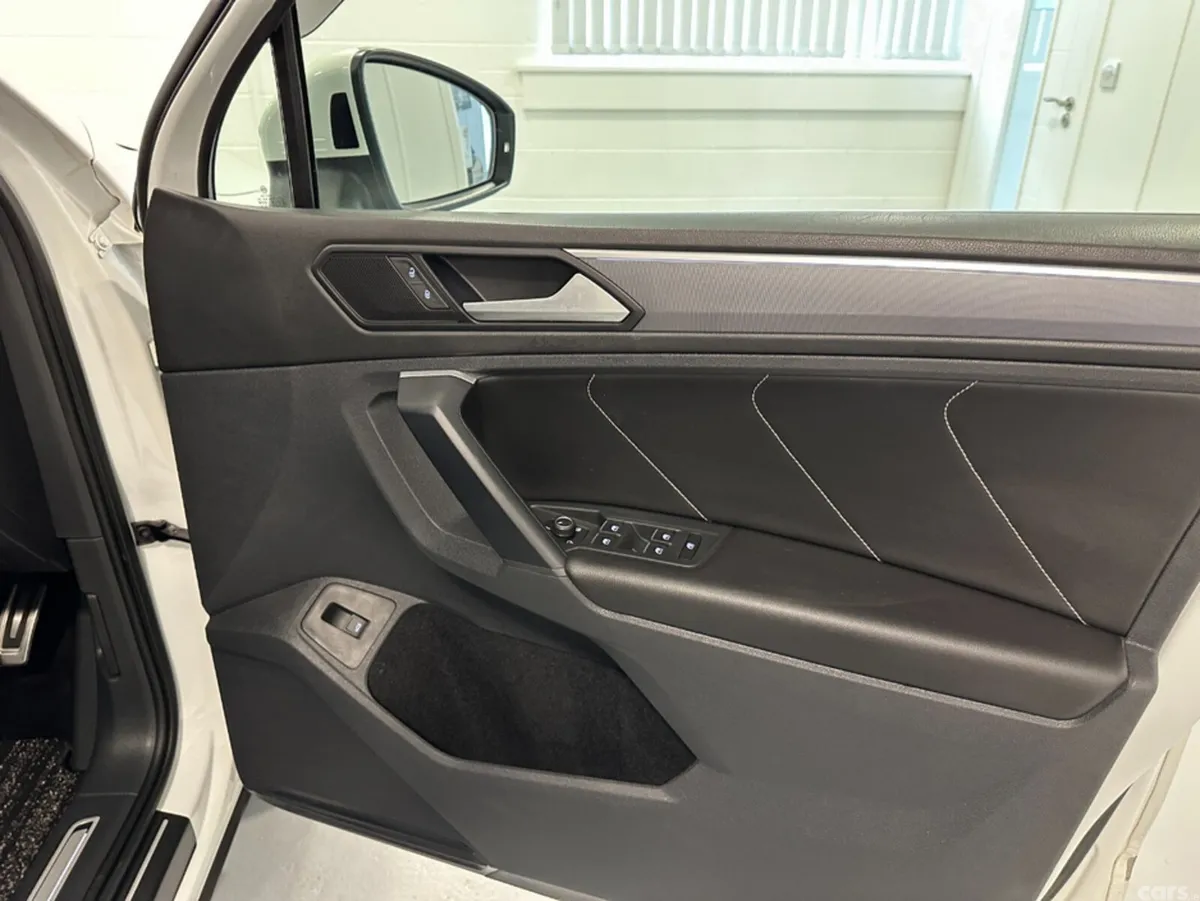 Volkswagen Tiguan SUV, Diesel, 2018, White