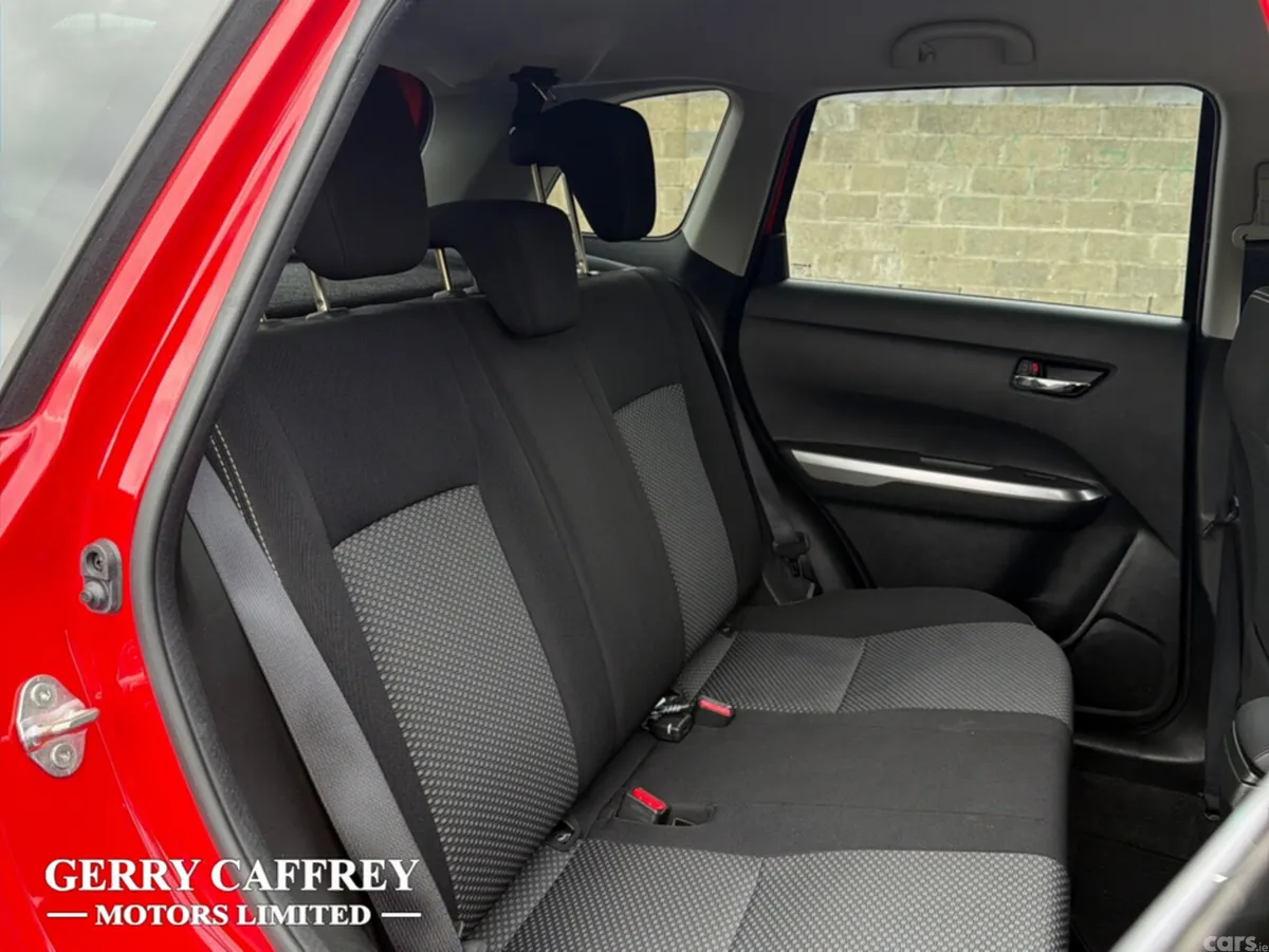 Suzuki Vitara SUV, Petrol Hybrid, 2023, Red
