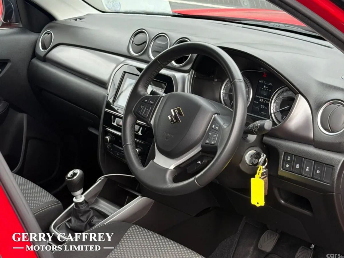 Suzuki Vitara SUV, Petrol Hybrid, 2023, Red