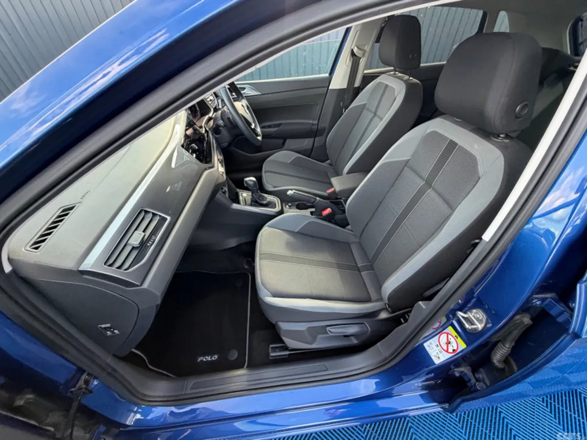 Volkswagen Polo Hatchback, Petrol, 2021, Blue