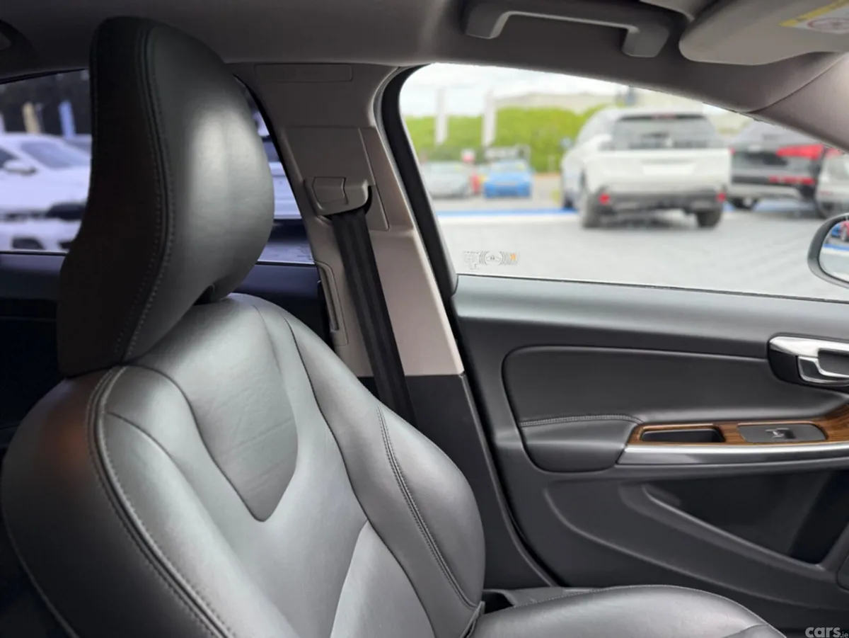 Volvo S60 Saloon, Diesel, 2018, White