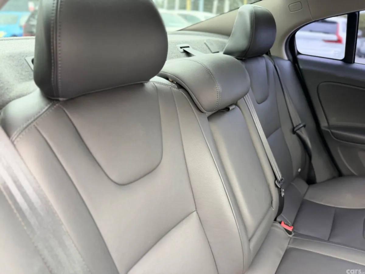 Volvo S60 Saloon, Diesel, 2018, White