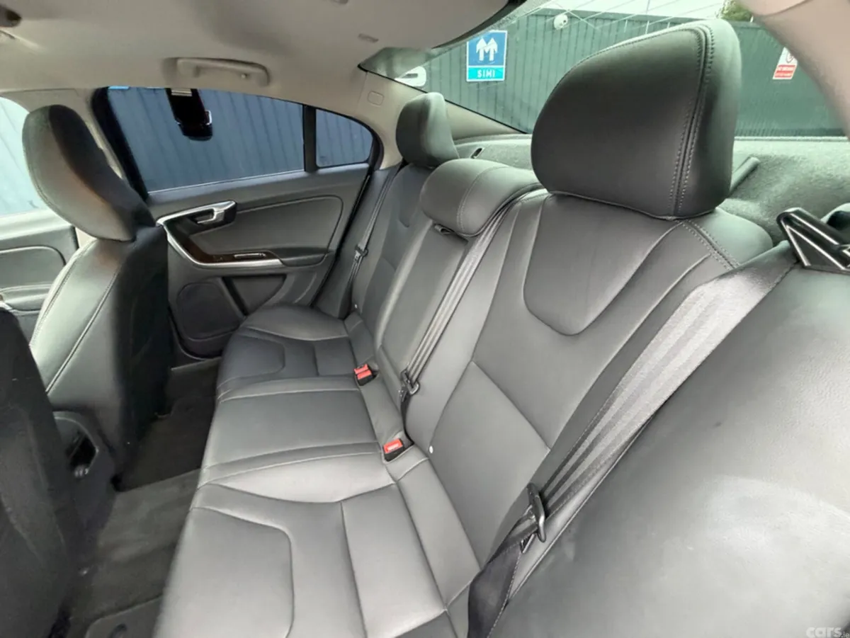 Volvo S60 Saloon, Diesel, 2018, White