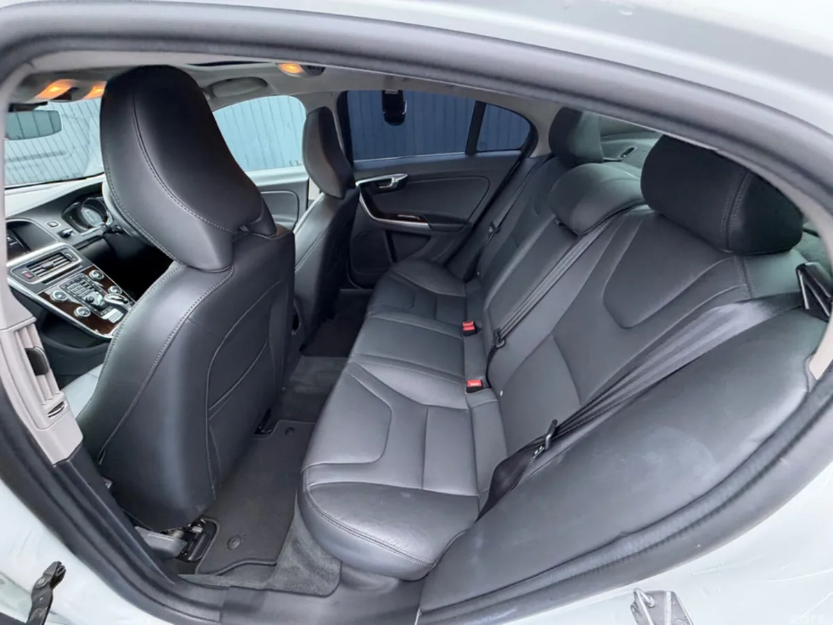 Volvo S60 Saloon, Diesel, 2018, White