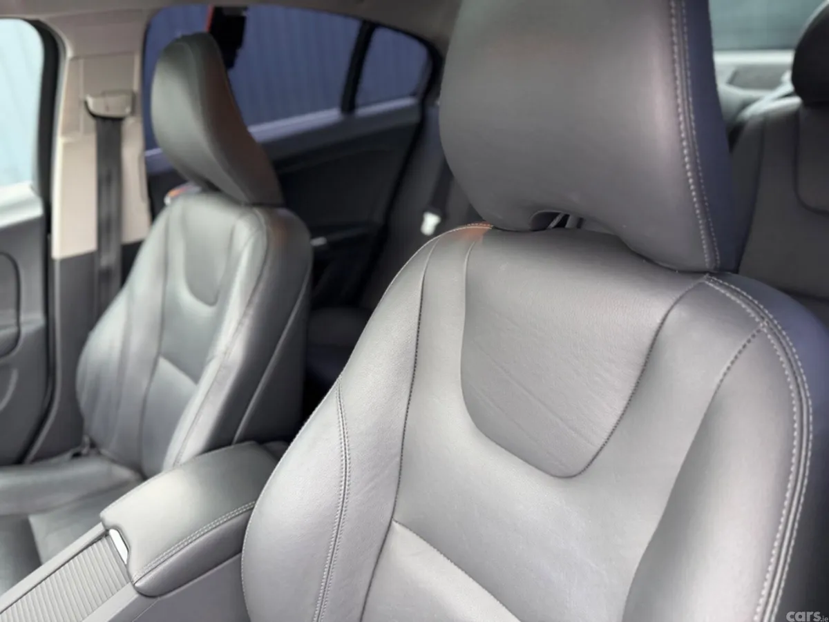 Volvo S60 Saloon, Diesel, 2018, White