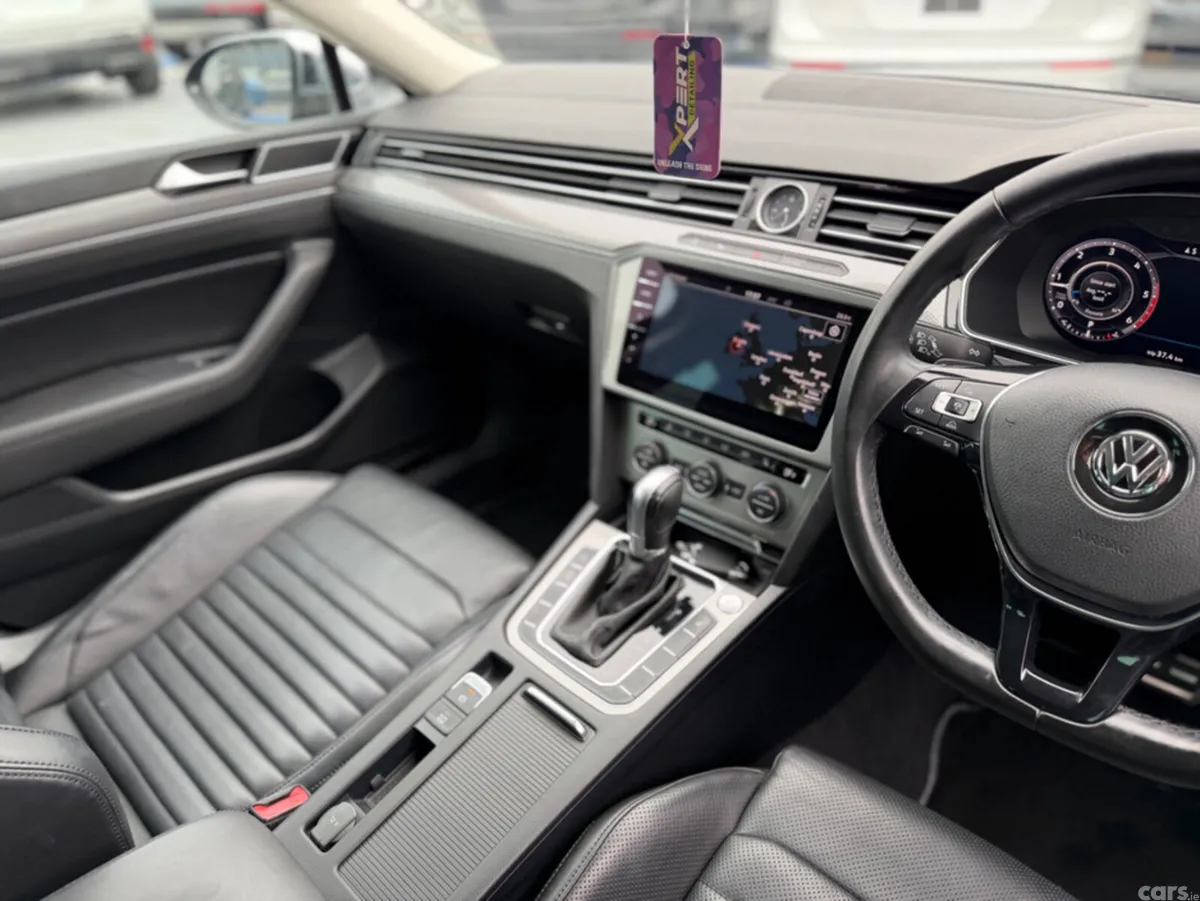 Volkswagen Passat Estate, Diesel, 2019, Black