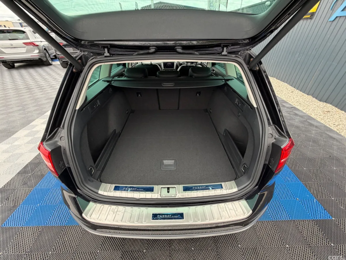 Volkswagen Passat Estate, Diesel, 2019, Black